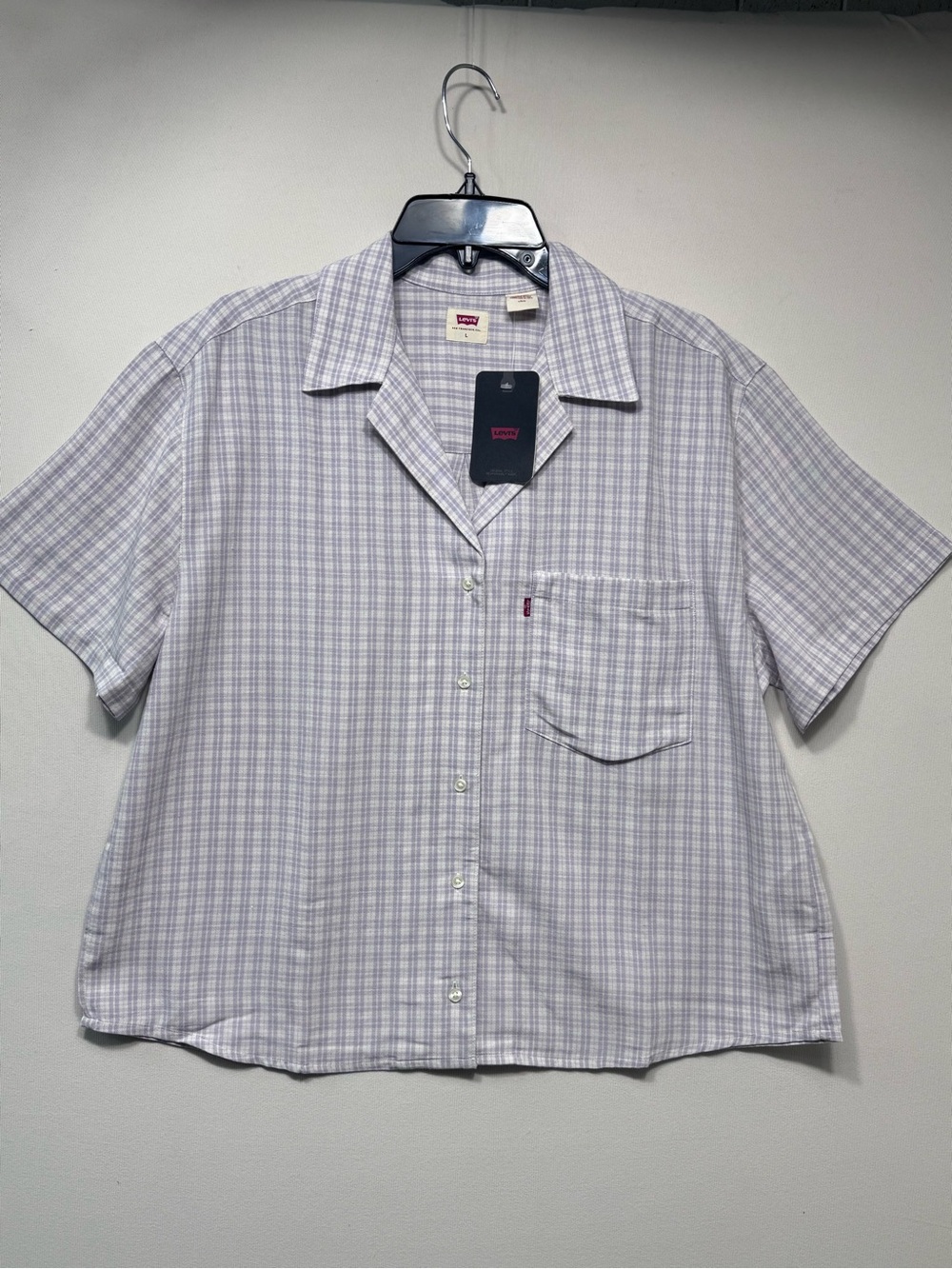 Levi's Joyce Short-Sleeve Resort Shirt in a lavender and white plaid nwt